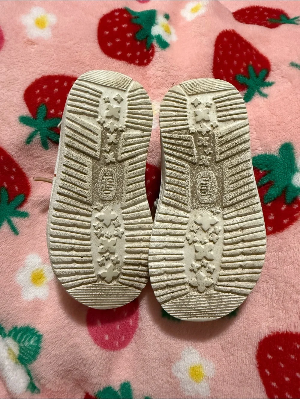 Hey Dude Kids Glitter Slip-On Sneakers in Sparkling Taupe